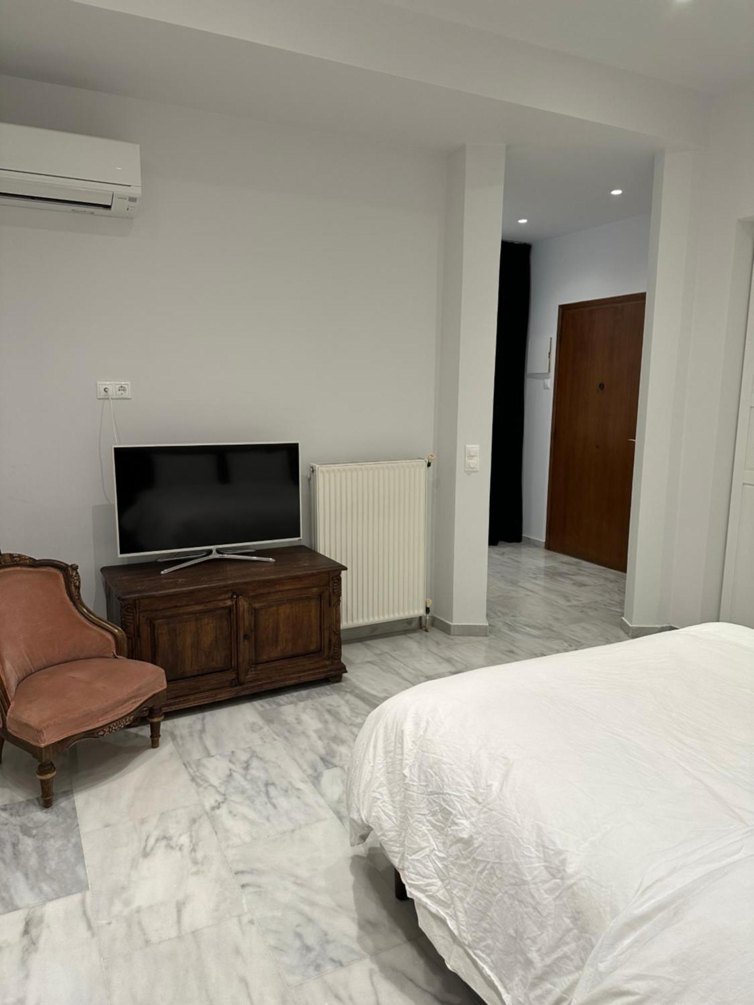 Palace Apartment Атина Екстериор снимка